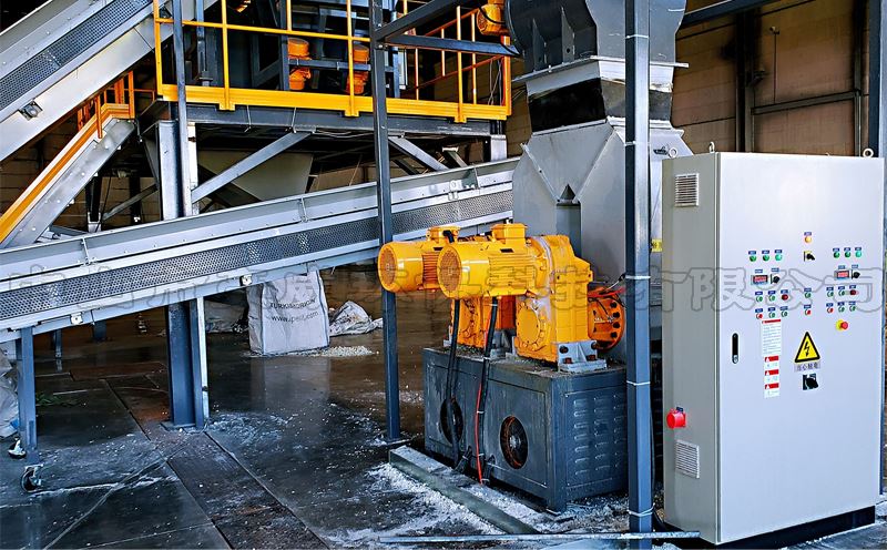 Refrigerator dismantling line(Polyurethane foam compaction)